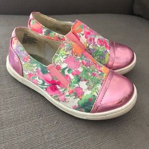 Girls Slip On Shoes Size 8